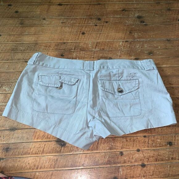 American Eagle tan The Short size 6 summer classic shorts - Picture 3 of 3
